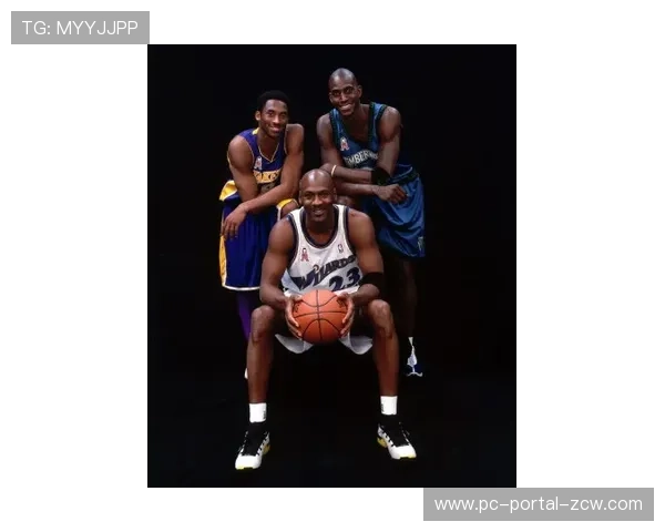 焦点时刻：爱德华兹高举科比杯宣告新生代正式崛起